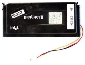 INTEL PENTIUM II with MMX 80523PY400512 SL2S7 - Picture 1 of 6