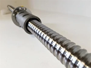 Geschliffener Präzisions Kugelgewindetrieb, D40 mm, 990 mm, , neu - Bild 1 von 10