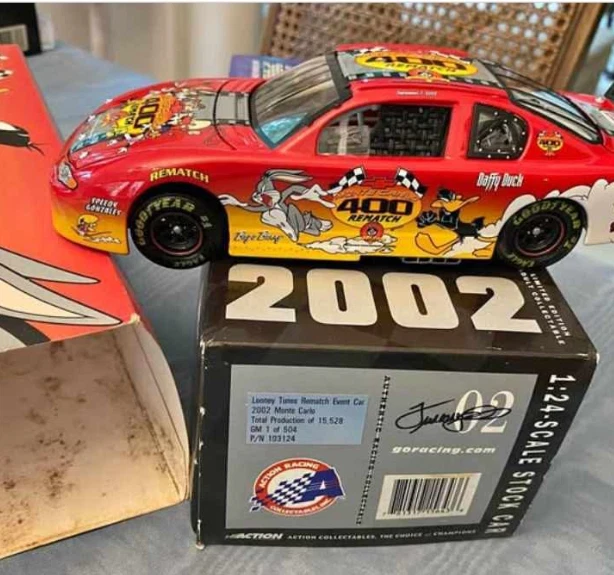 Coche de eventos #400 Looney Tunes Revancha 2002 1/24 Nascar Diecast Foto 1 de 1