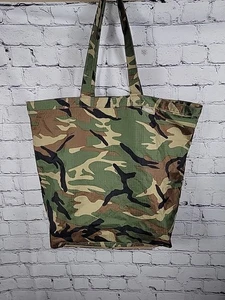 Baggallini Carry-All Travel Tote Bag Green Camo Nylon Packable 16x18x6 - Picture 1 of 7