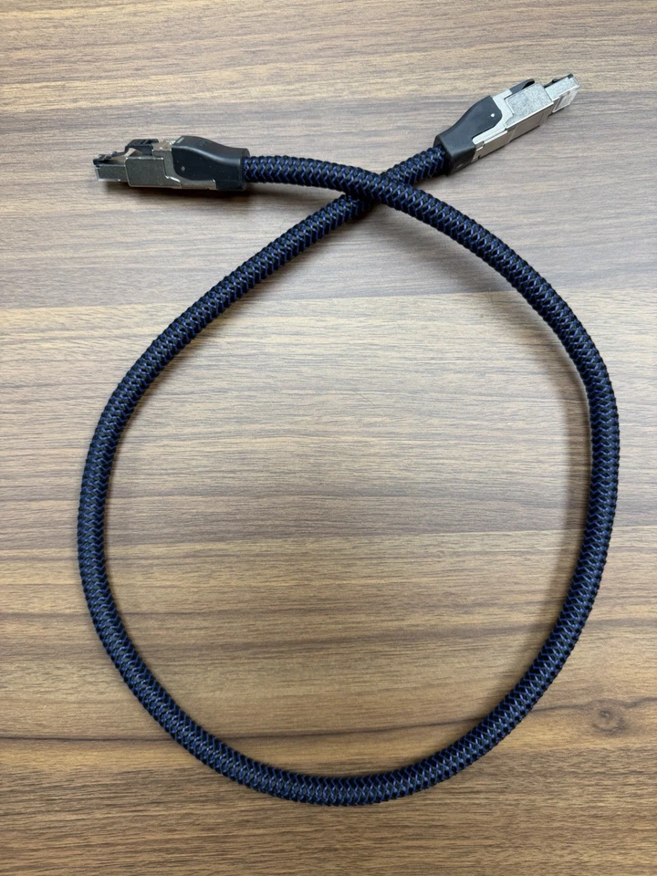 AudioQuest Ethernet RJ/E Vodka Cat7 0.75 m Cable - Image 1 of 1