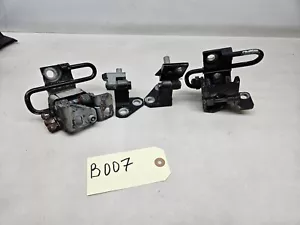 VW Jetta 2011-2014Left Side Rear Door Lower Hinge 1K0831411Q Set Black Color - Picture 1 of 12