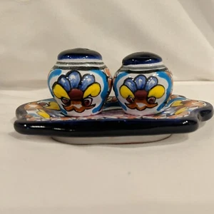 Mexican Pottery Salt Pepper Shaker 2"x2” Plate 5.5” Signed La Fe Pue Mex Mexico - Picture 1 of 12