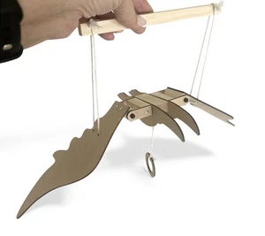 Alas aleteantes móviles cinéticas de pterodáctilo volador/dragón de madera en perfecto estado - Imagen 1 de 5