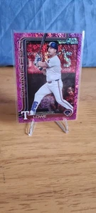 Topps Series 1 2025 Texas Rangers Nathaniel Lowe Pink Holo Foil Parallel - Picture 1 of 3