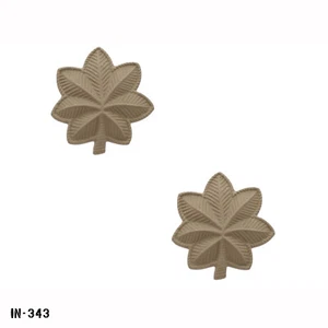 O4 Major Oak Leaf gedämpfte Metall Rangabzeichen Pins ~ 1969 ~ NEU - Bild 1 von 2