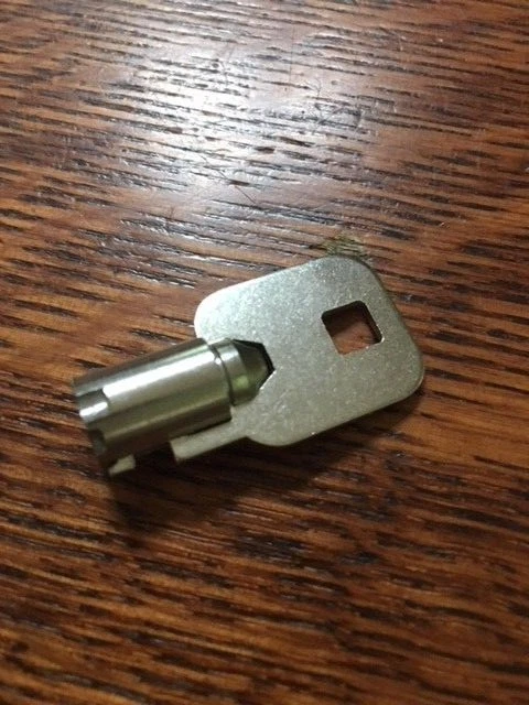 Key For Beaver Gumball Candy Toy Vending Machine Lock Code 28566 - Image 1 of 1