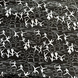 Vtg Cotton Fabric Unique & Beautiful Black & White Print 1980s 5-1/2 Yards X 44” - Picture 1 of 6