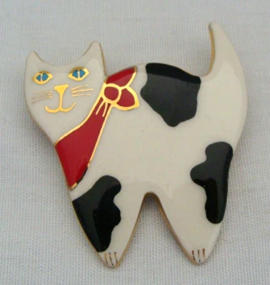 Broche prendedor de porcelana blanco y negro gato con bufanda roja Foto 1 de 4