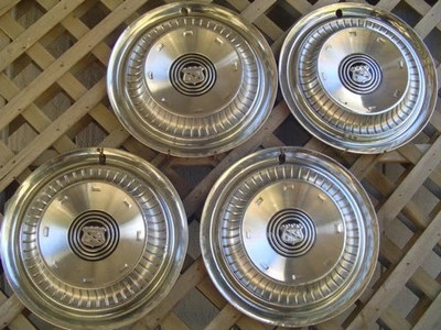 1959 59 BUICK LESABRE ELECTRA VINTAGE HUBCAPS WHEEL COVERS CENTER CAPS ANTIQUE - Image 1 of 4