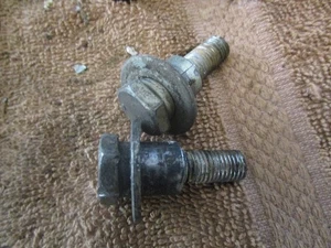 Yamaha XS 650 XS650 1979 guardabarros trasero pernos de montaje - Imagen 1 de 1