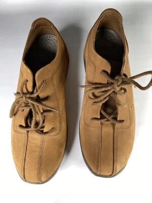 Zapatos Oxford informales de gamuza Crocs Venture marrón con cordones para hombre talla 7 Foto 1 de 4