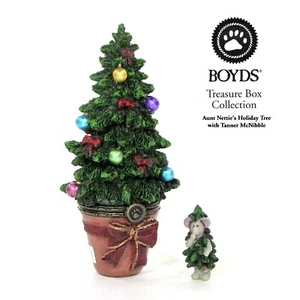 Boyds TÍA NETTIE'S ÁRBOL DE VACACIONES Y CURTIDOR McNIBBLE 4" Caja de baratijas Navidad Sin usar, en caja - Imagen 1 de 6