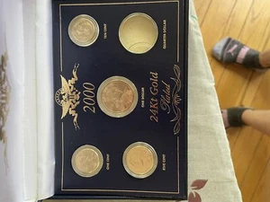 24kt Gold Plated 2000 Coin Set. Uncirculated. Quarter has fallen but not Touched - Picture 1 of 4