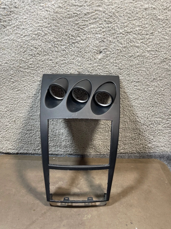 2003 - 2005 年日产 350z 仪表板 Cubby 装饰边框仪表板收音机中心 * * 破损 * * — 第 1/4 张图片