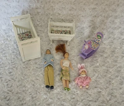 Melissa & Doug Nursery 3pc Lot + Mom Dad & Baby - Image 1 of 4