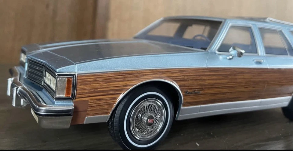 BOS (best Of Show) Oldsmobile Station Wagon, escala 1:18, resina, muy raro Foto 1 de 4