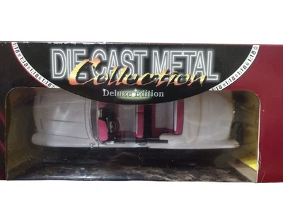 Road Signature Deluxe Edition 1955 Packard Caribbean 1:18 White/Pink - Image 1 of 4