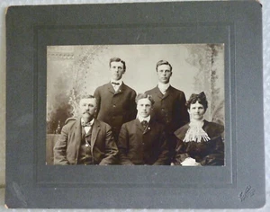 fAMILY PORTRAIT EDWARDIAN VICTORIAN WILLIAMS HASTINGS NEBRASKA MATTED neocurio   - Picture 1 of 11