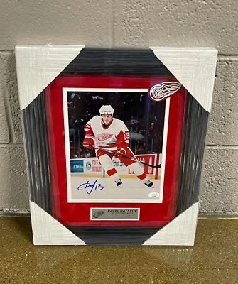 Foto firmada por Pavel Datsyuk enmarcada de Detroit Red Wings de principios de 8x10 certificado de autenticidad JSA Foto 1 de 3