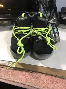 FLASH LIGHTS BOY'S RECHARGEABLE SHOES BLACK/GRAY/GREEN NEW SIZE 3 - Picture 1 of 3