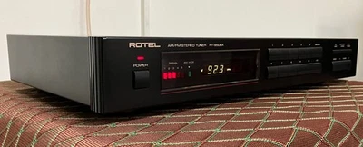 Sintonizador estéreo AM/FM Rotel RT-950BX Foto 1 de 4