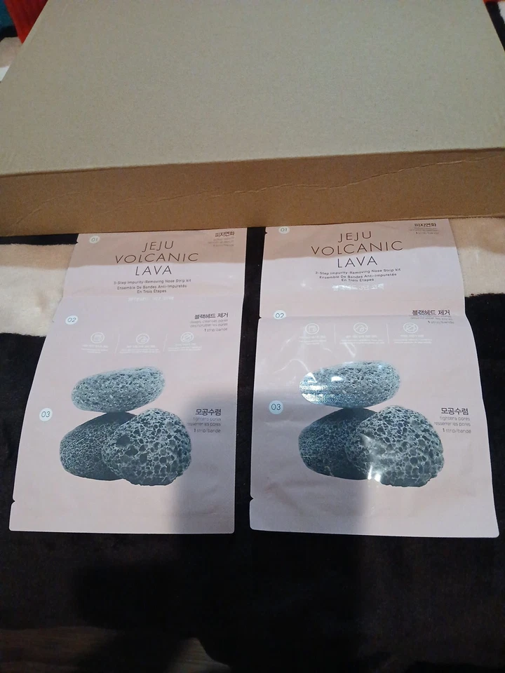 [THE FACE SHOP] JEJU Volcanic Lava 3-Step  Nose Strip Kit. 2 Quantity  - Image 1 of 4