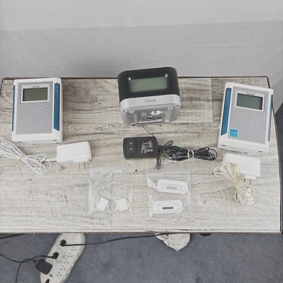 Lote de radio de acoplamiento iHome: 2 iP40 + 1 iPL10 con cables de alimentación probados envío gratuito Foto 1 de 4