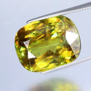 11.77ct t.w 14.85x11.61mm Cushion Natural Yellowish Green With Rainbow Spark Sph - Picture 1 of 4
