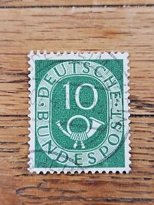 Germany Stamp Horn 10pfg Used 675 - Picture 1 of 2