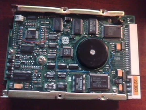 Hard Disk Drive IBM DFHS 76H0958 EC486509 HDD 06DEC96 SCSI 50-pin - Picture 1 of 7