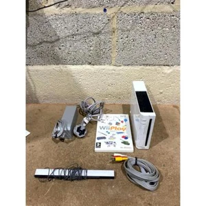 Nintendo Wii RVL-001(EUR) Gaming Console USB Ports Bluetooth with Accessories - Picture 1 of 16