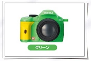 Takara Tomy miniature Pentax K-x Toy doll Camera Blythe- Green & Yellow (9) - Picture 1 of 3