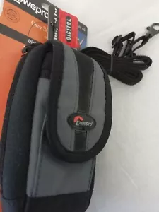 Lowepro Rezo 40 Camera Bag Digital Black All Weather Padded Zipped Pouch - Picture 1 of 5