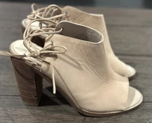 Nine West Pinsento slip-on block heel leather peep toe booties sz 9 - Picture 1 of 8