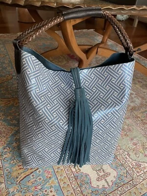 Bolso Hobo Cubo Estampado Brillante Tejido Azul Gamuza Florentino Uno Allá Volta NUEVO Foto 1 de 4