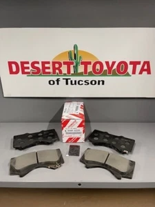 PASTILLAS DE FRENO DELANTERAS ORIGINALES TOYOTA OEM 2007-2017 TUNDRA 04465-AZ220 - Imagen 1 de 1