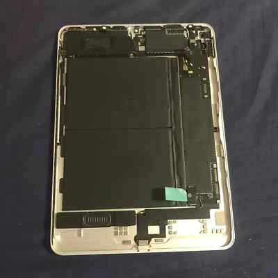 Originale Apple iPad Air 5 Gen A2588 Chassis Batteria scocca 10,9” Wifi Silver A - Immagine 1 di 4