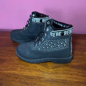 Neu mit Etikett Bebe Mädchen schwarze Kampfstiefel Juwelen Gr. 13 schwarz - Bild 1 von 8