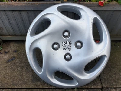 One Genuine Peugeot 206 14" Wheel Trim Hub Cap x1 306 Florida - Image 1 of 4