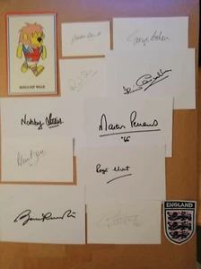 ENGLAND 1966 WORLD CUP WINNING TEAM 10 SIGNED CARDS AFTAL - Picture 1 of 1