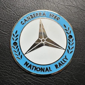 1980 MERCEDES-BENZ NATIONAL RALLY CANBERRA ACT AUSTRALIA ENAMEL CAR GRILLE BADGE - Picture 1 of 6