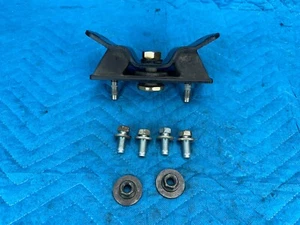Toyota Land Cruiser LX470 Rear Engine Mounting Insulator NO.1 2003-2007 OEM - Picture 1 of 9