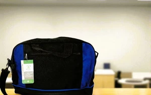 PORFORMANCE FIBER 15" LAPTOP/MESSENGER BAG . - Picture 1 of 3