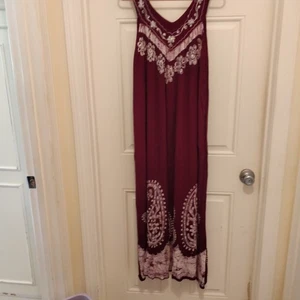 Sommerkleid Damen ärmellos weinrot Gratis Plus von Just Love Boho burgund - Bild 1 von 4