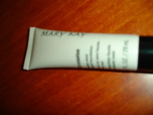 Mary Kay Timewise fondotinta liquido luminoso 1FL OZ AVORIO 4 senza scatola - Foto 1 di 4
