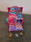 Vintage 1995 Galoob Mini Pound Puppies Diner Compact Playset W/ 3 Figures