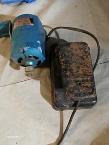 MOTORE E PEDALE MACCHINA DA CUCIRE Premier 1.5 Amp Sewing Motor Made In Japan - Foto 1 di 10