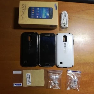 SAMSUNG Galaxy S4 mini(Usato e non funzionante )+2 cover+pellicola - Foto 1 di 3