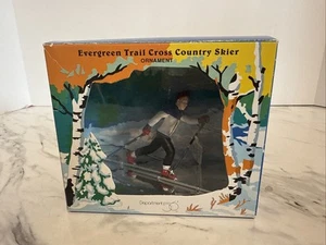 Department 56 Skifahrer Ornament Langlauf Evergreen Trail Retired in Box - Bild 1 von 5